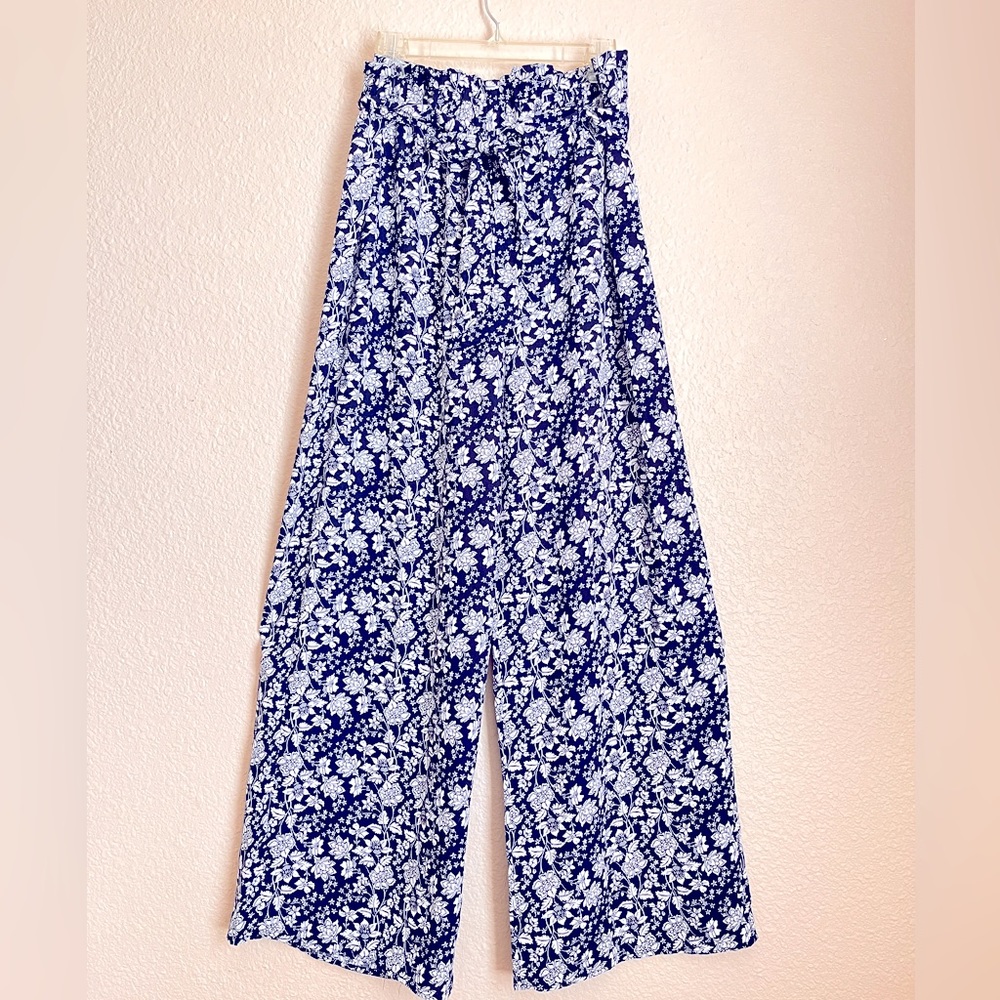 Blue rain paper bag wide leg floral flowy pants blue floral
